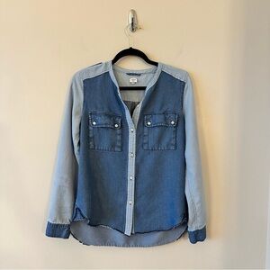Aritzia-Wilfred Two Tone Button Down Chambray Top (Size:XSmall)